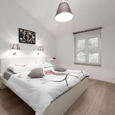 Willa Kuca Za Odmor Diraki