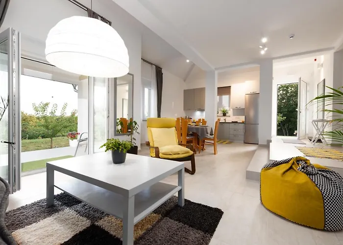 Villa Kuca Za Odmor Diraki